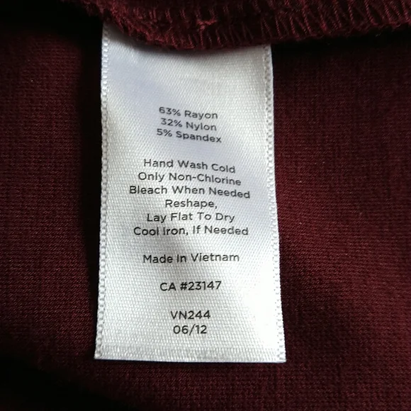 Talbot's maroon top Sz S - Picture 6 of 6